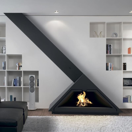 Камин Traforart MADRID FRONTAL наклонная труба влево чёрный