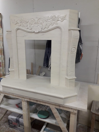 Портал для камина из камня Милан