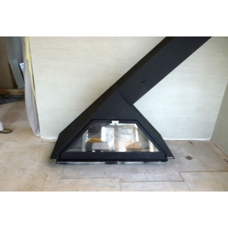 Камин Traforart MADRID FRONTAL наклонная труба вправо чёрный