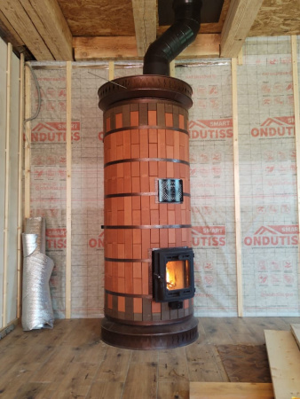 Печь КДМ Сударыня в кирпичной облицовке Керма