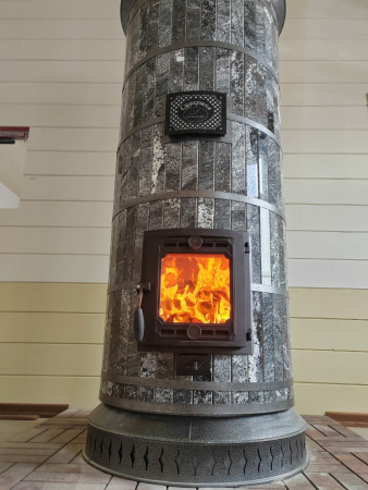 Печь КДМ Сударыня в амфиболите