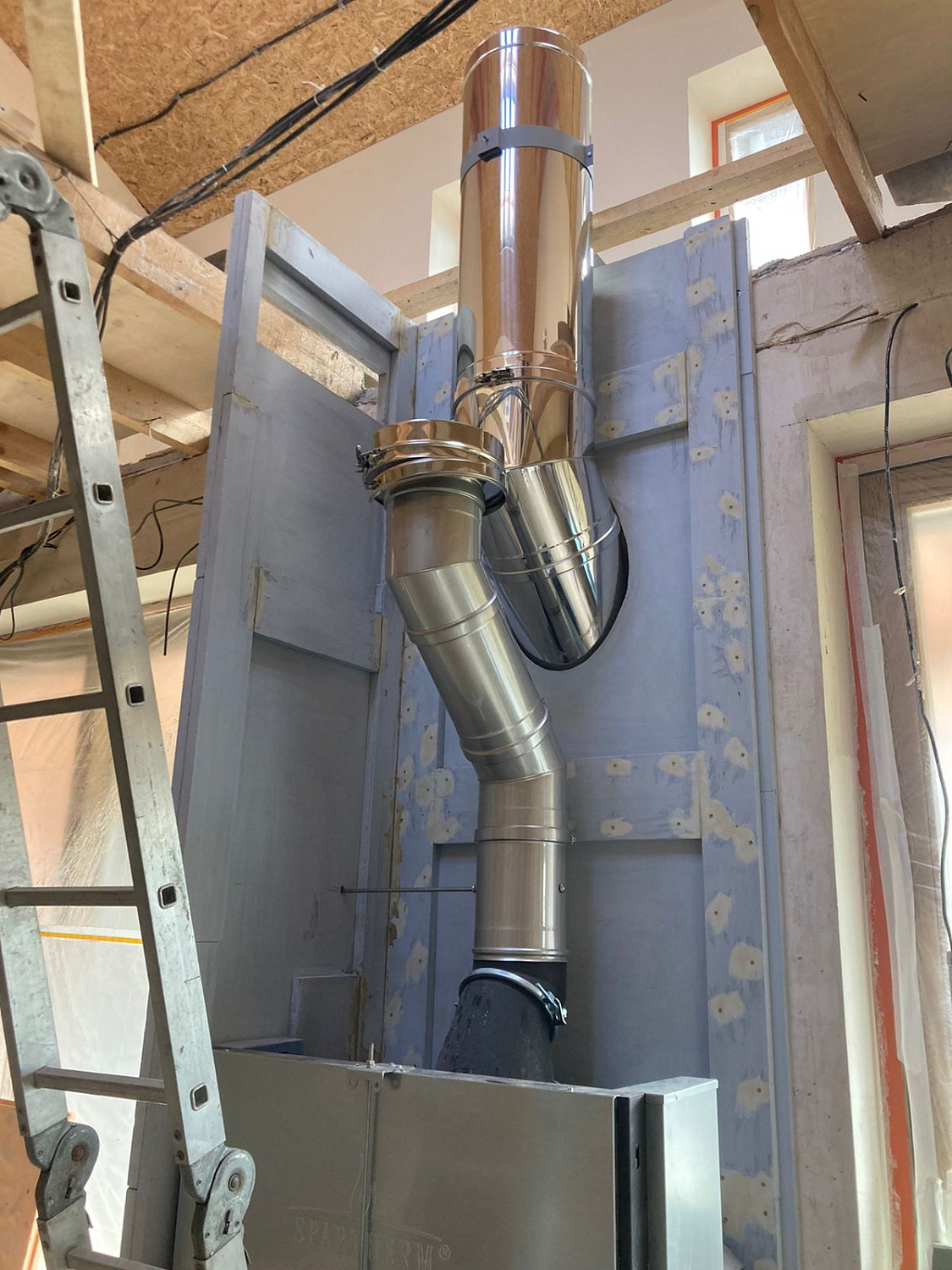 Монтаж дымохода