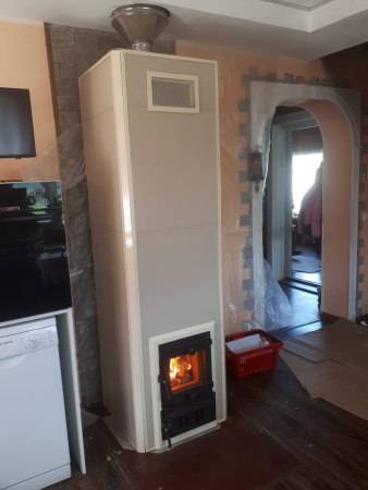 Печь КДМ Нижегородская в бежевом керамограните Печь КДМ Нижегородская в бежевом керамограните